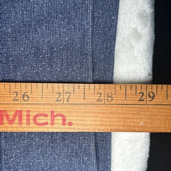 Women’s Champion Crewneck - Picture 8 of 8